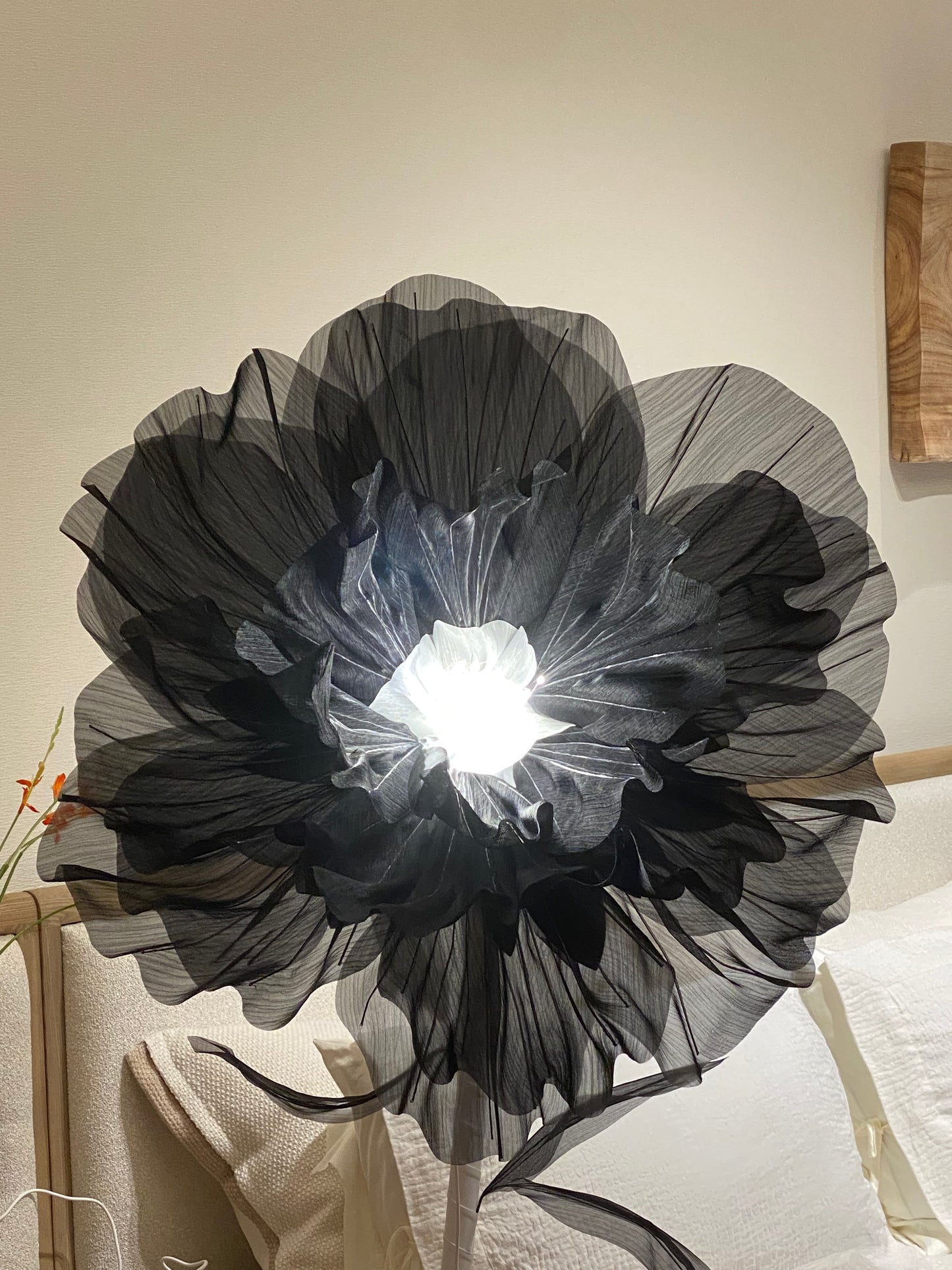 【Dancing Petals】60inches tall Silk Satin Flower Floor Lamp