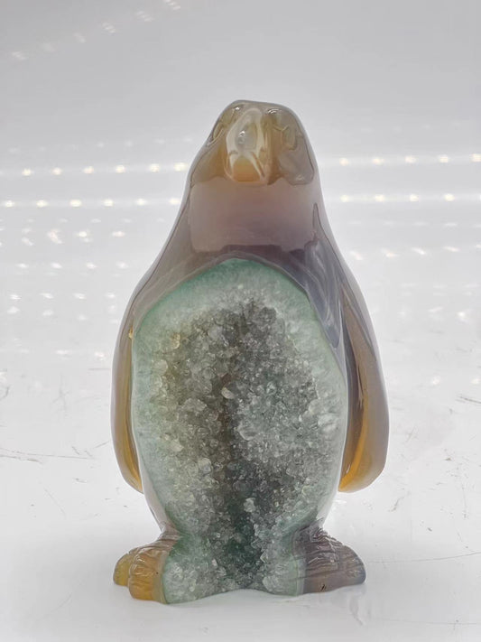 Durzy Agate Penguin Carving